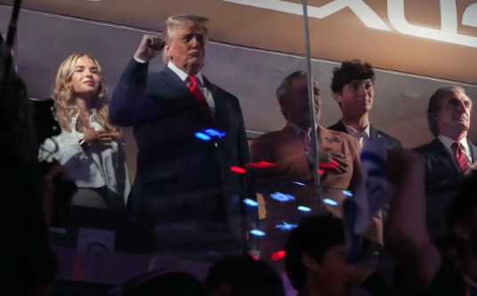 Trump abucheado