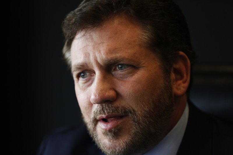 Líder de CONMEBOL pide a FIFA priorizar salud sobre política