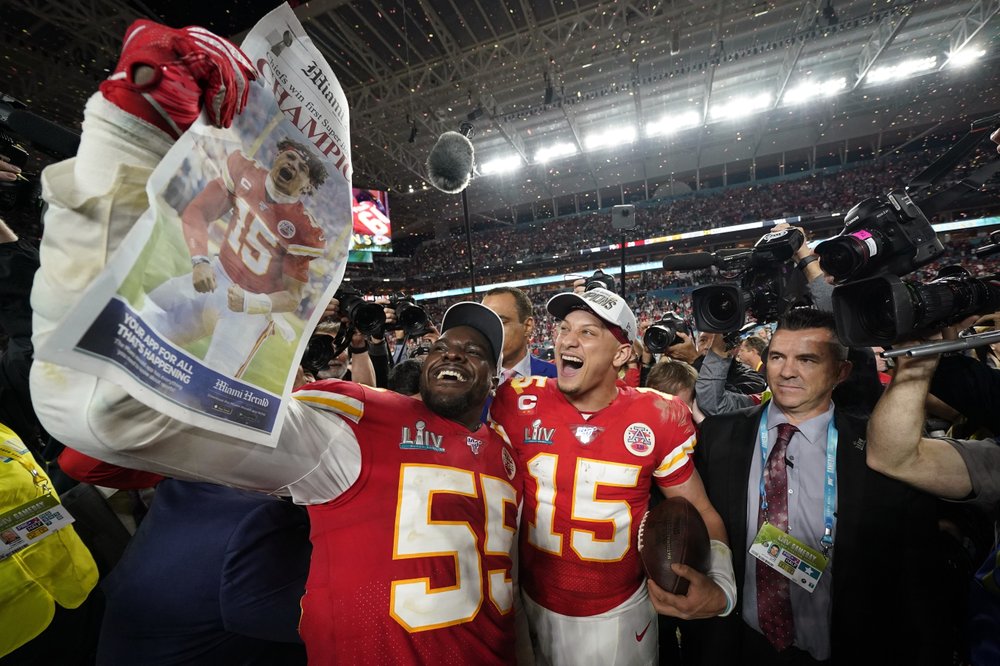 Los Chiefs conquistan su primer Super Bowl en 50 a&ntilde;os