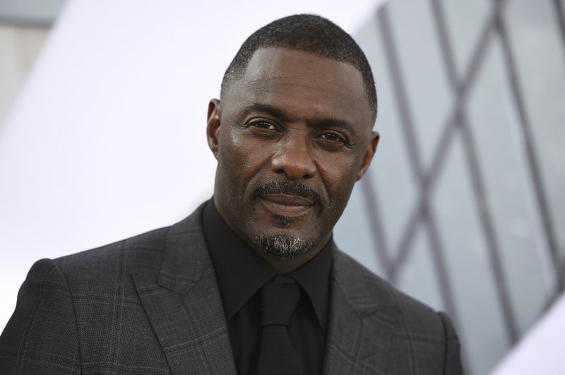 Idris Elba dice tiene coronavirus, sin síntomas por ahora