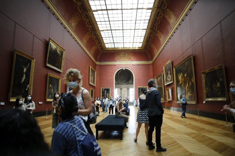 Mona Lisa vuelve al trabajo en la reapertura del Louvre