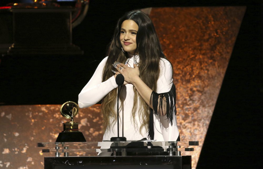 Rosal&iacute;a, Sanz, Marc Anthony y Nuviola ganan premios Grammy