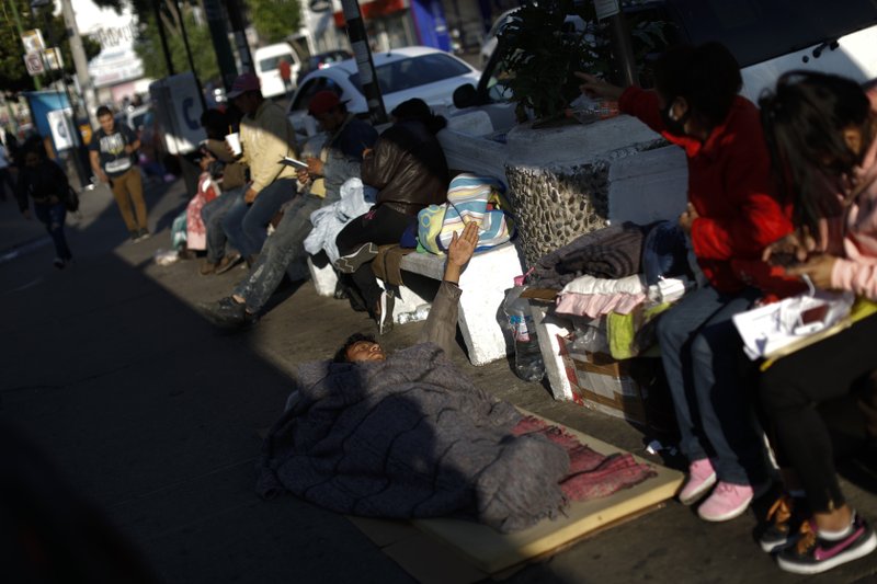 Sistema de salud de Santiago de Chile casi al límite